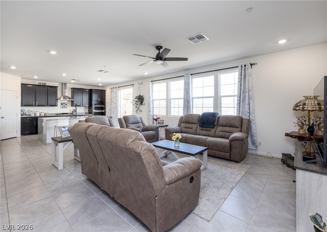 2785 Gallarate Drive Property Photo 2