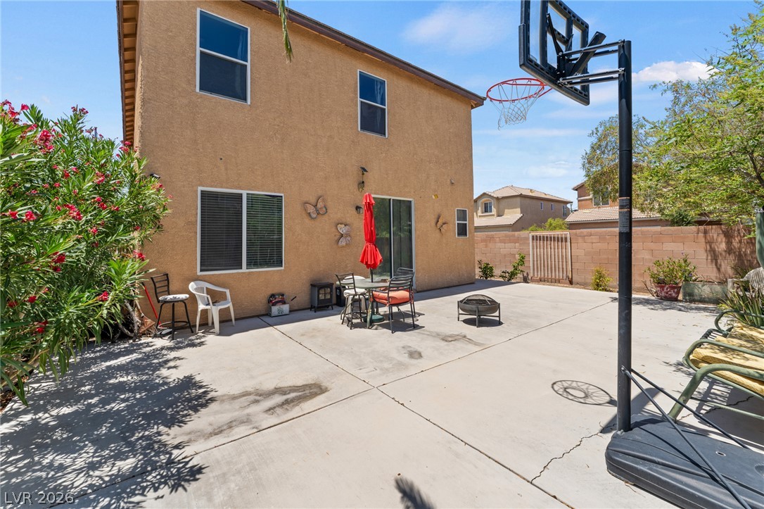 2640 La Mata Street Property Photo 23