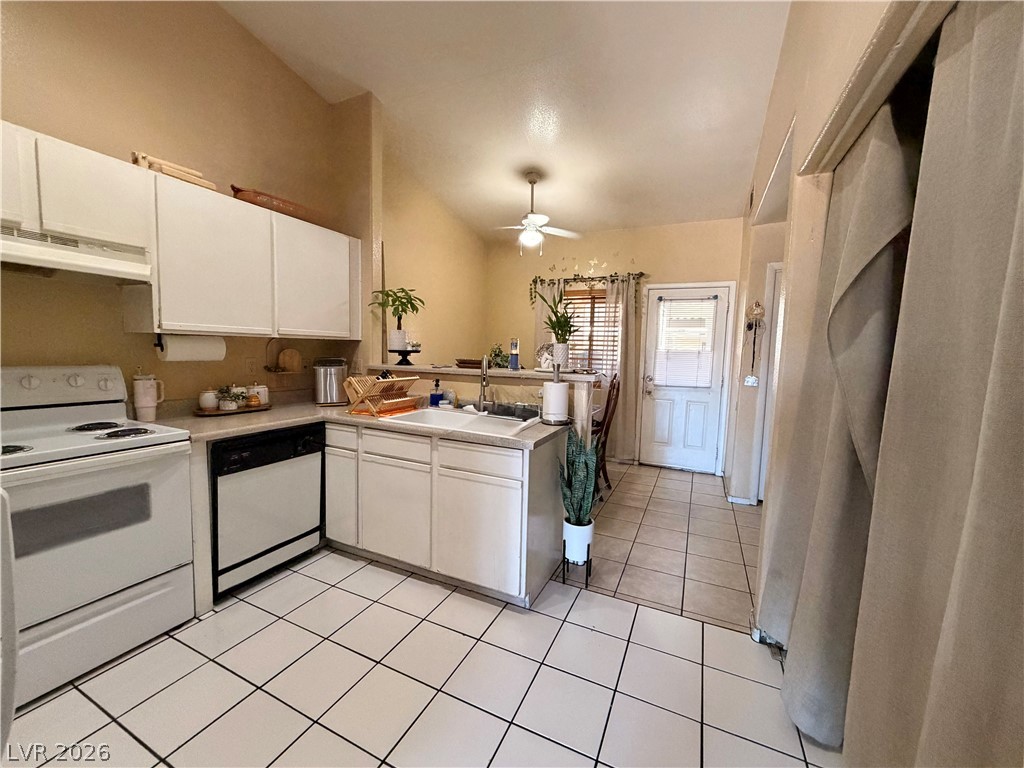 3881 Soda Springs Drive Property Photo 3