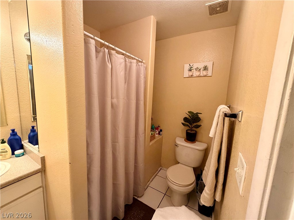 3881 Soda Springs Drive Property Photo 8