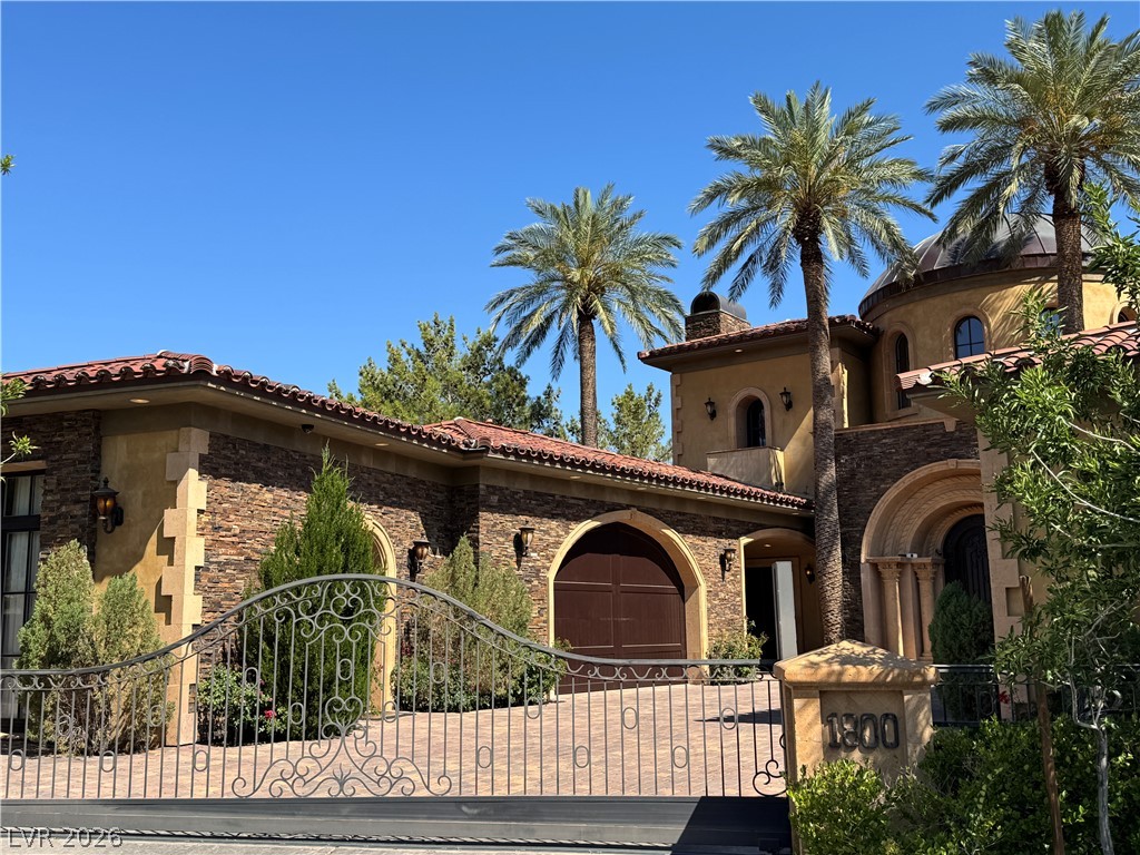1800 Amarone Way Property Photo 3