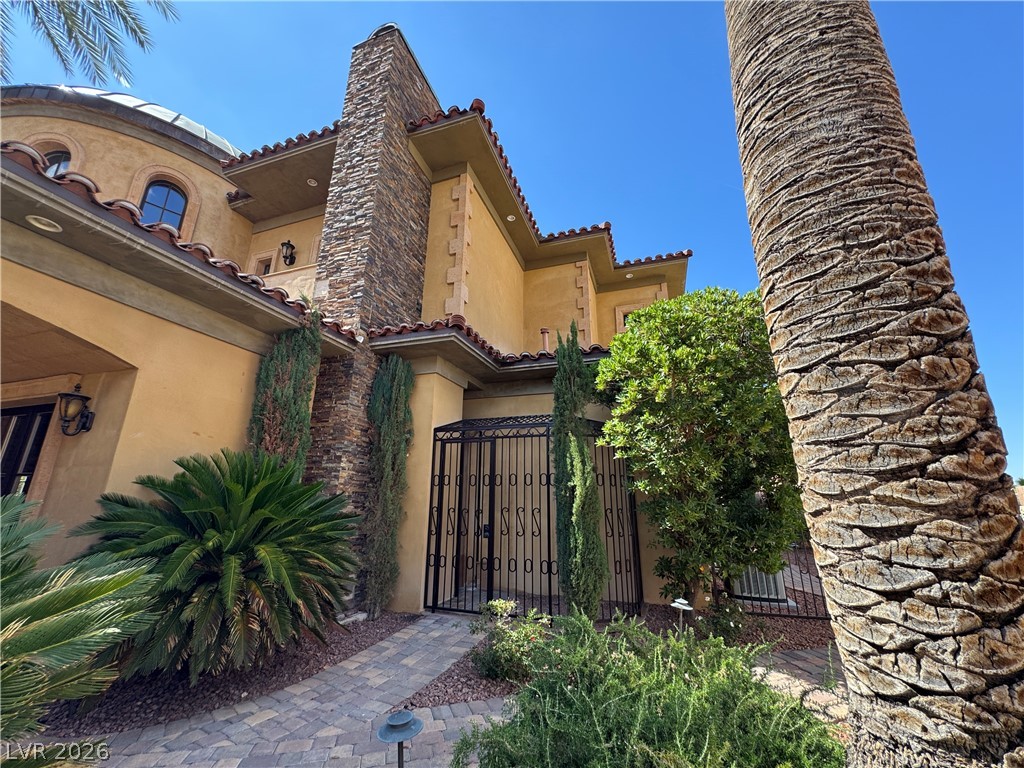 1800 Amarone Way Property Photo 8