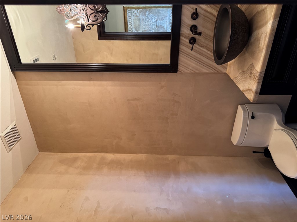 1800 Amarone Way Property Photo 28