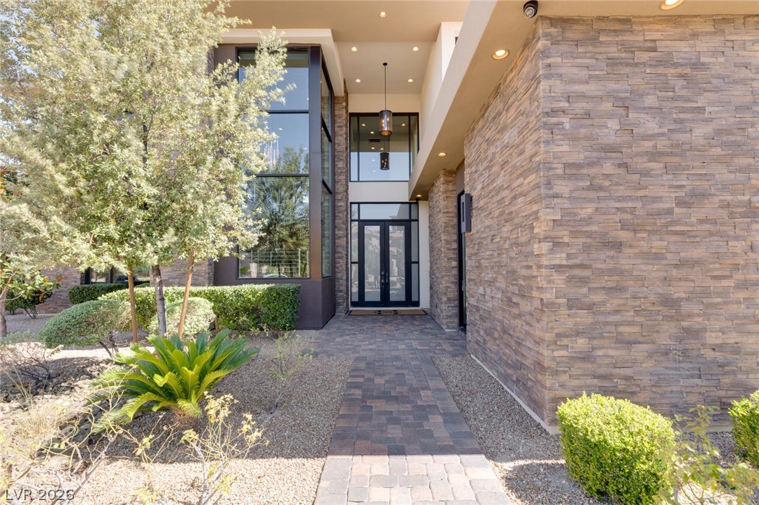 5 Crystal Tree Pass Property Photo 2