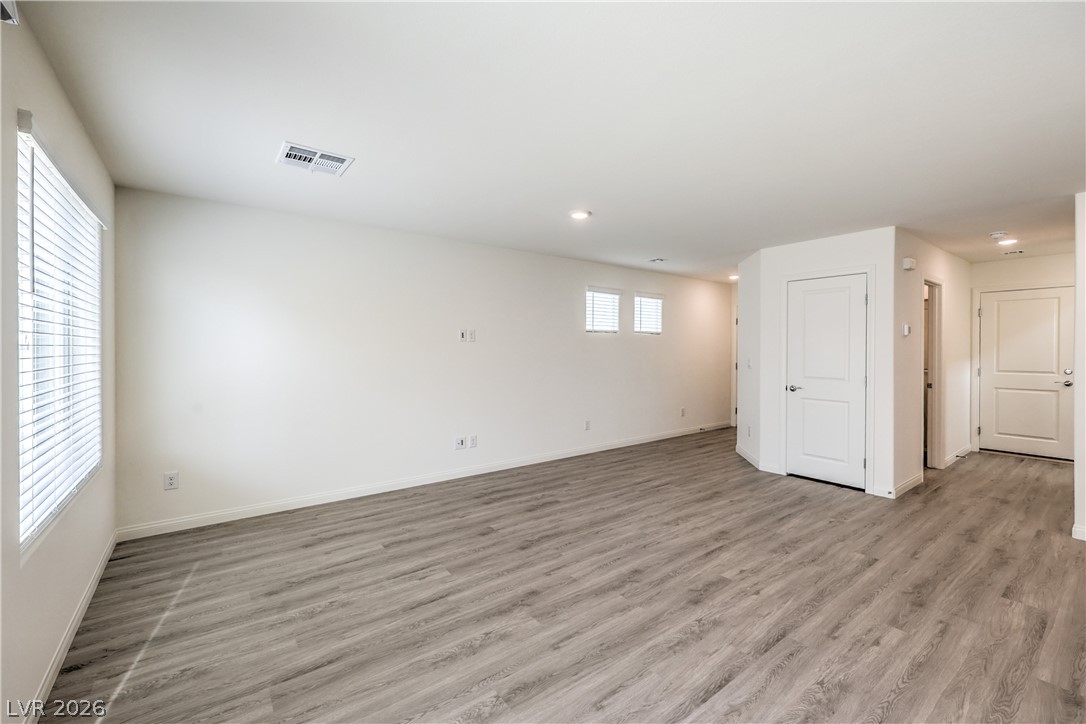1098 Saffron Toucan Lane Property Photo 3