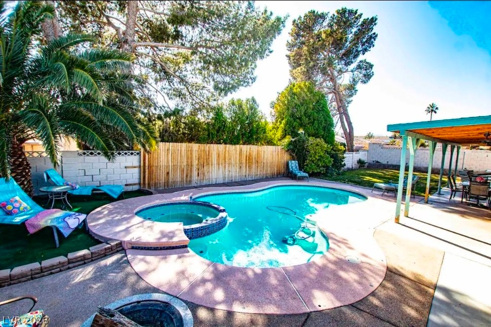 6605 Hyde Avenue Property Photo 1
