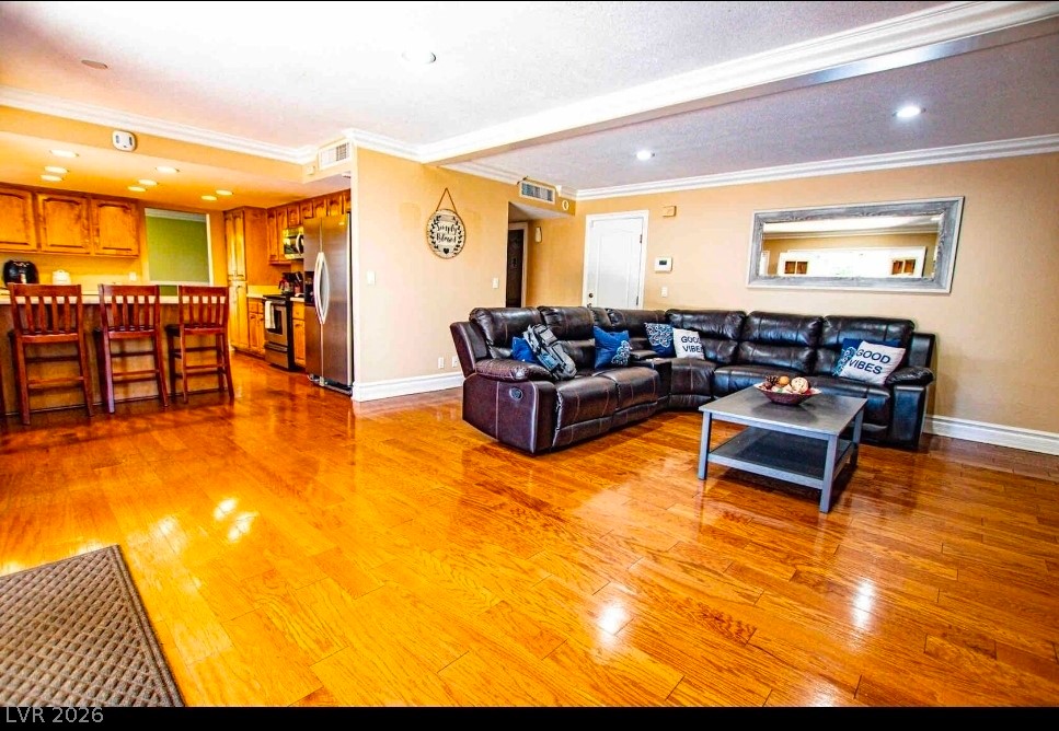 6605 Hyde Avenue Property Photo 5