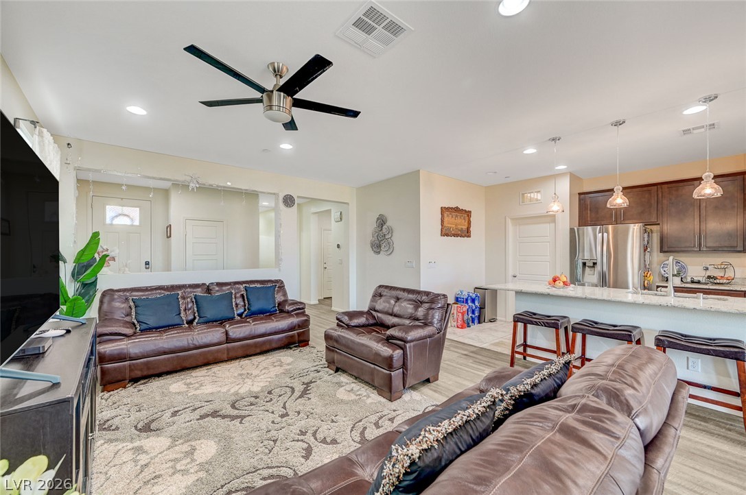 978 Spiracle Avenue Property Photo 10
