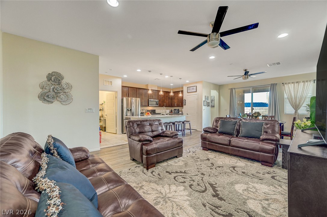 978 Spiracle Avenue Property Photo 11