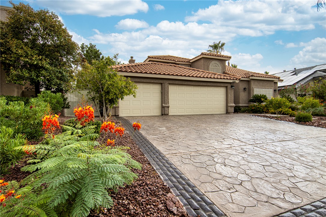 5205 Sandy Cactus Lane Property Photo 3