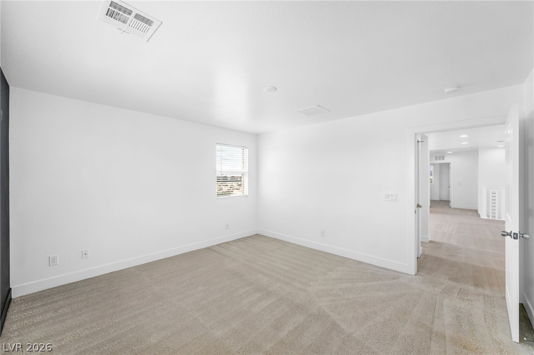 1002 Solemn Cactus Avenue Property Photo 12