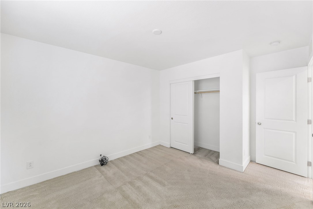 1002 Solemn Cactus Avenue Property Photo 16