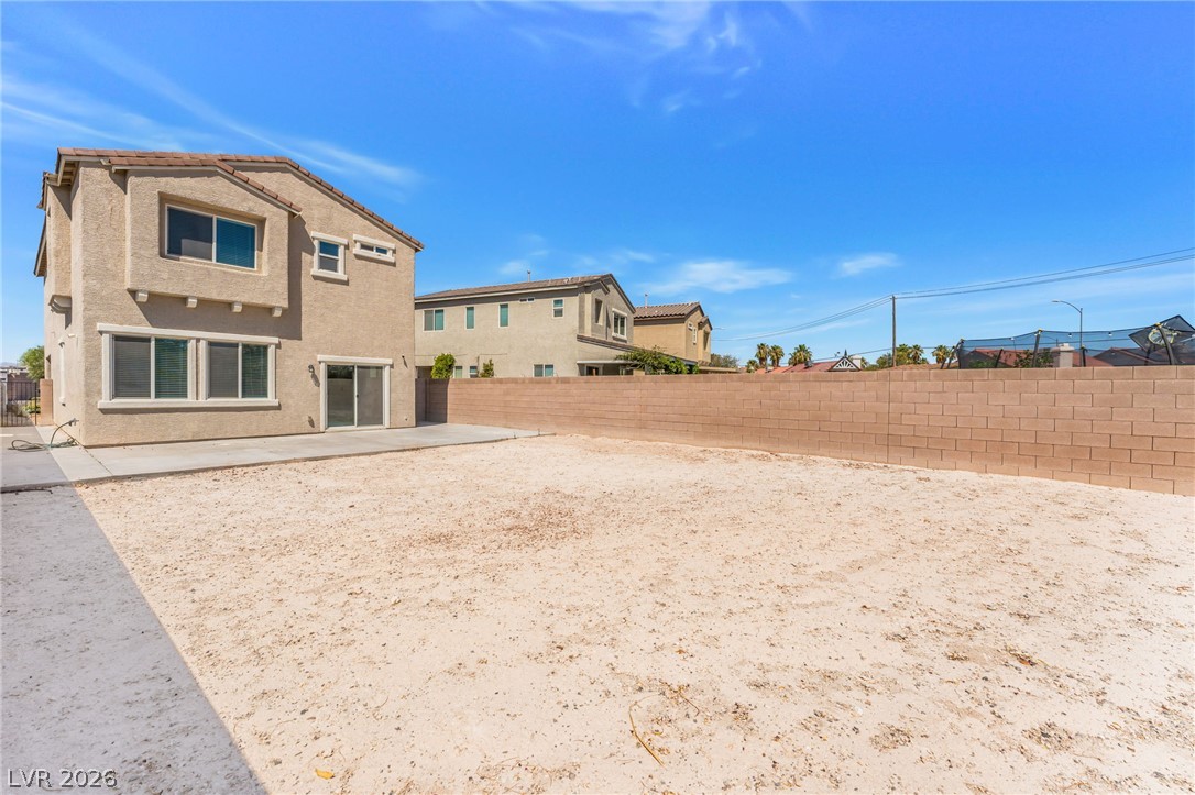 1002 Solemn Cactus Avenue Property Photo 20