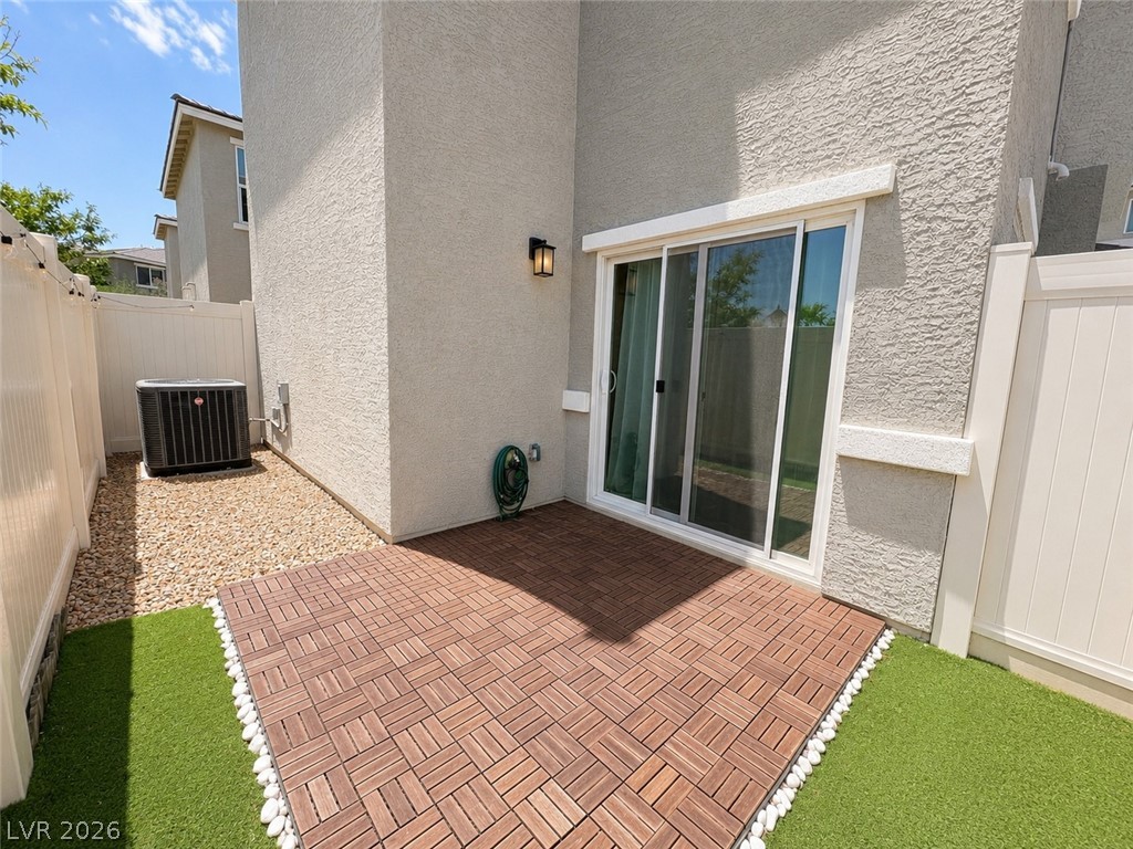 2872 Atomic Tangerine Way 1 Property Photo 7
