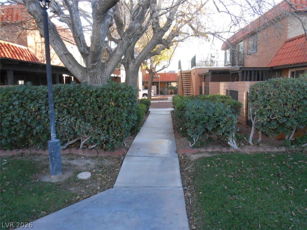 6671 Bubbling Brook Drive D Property Photo 2