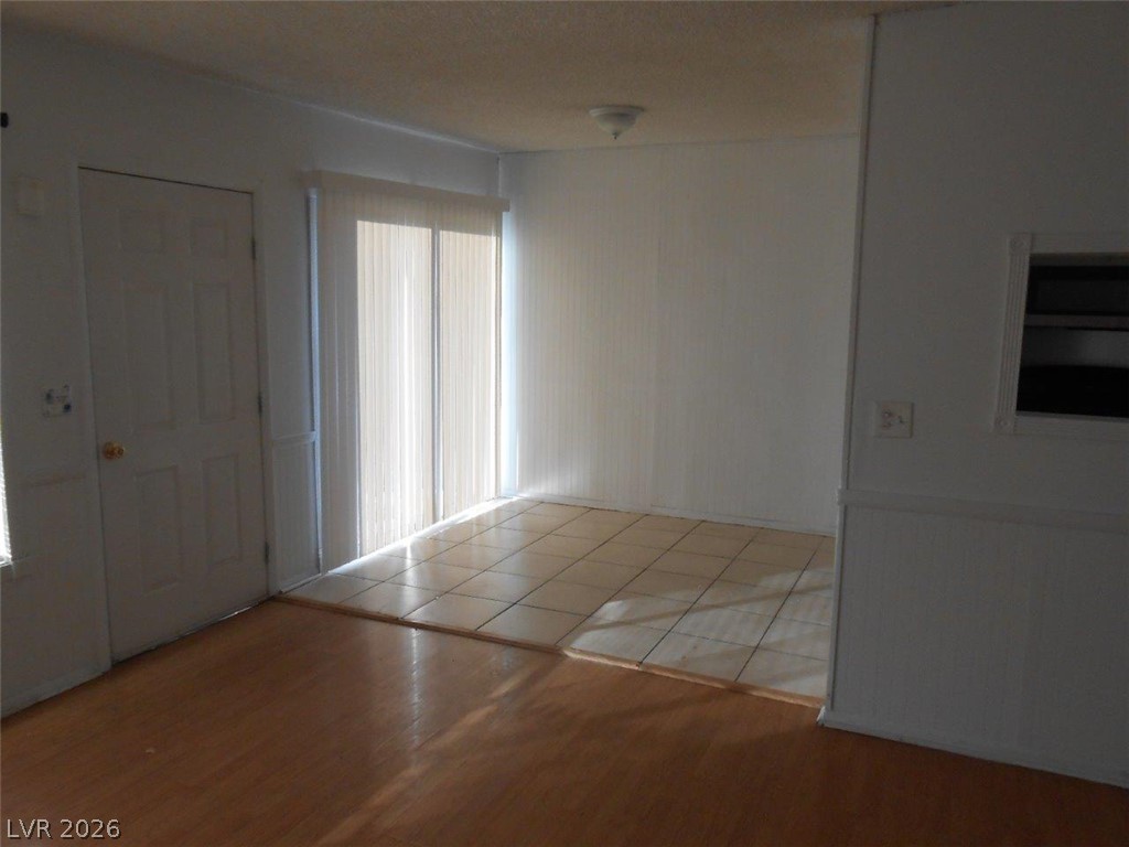 6671 Bubbling Brook Drive D Property Photo 17