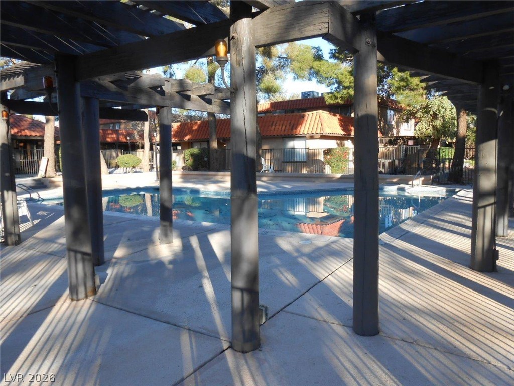 6671 Bubbling Brook Drive D Property Photo 27