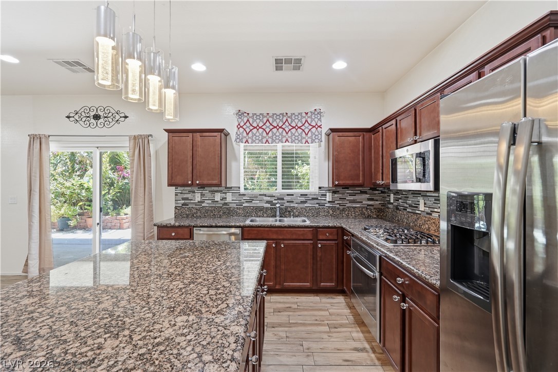 6765 Bristle Falls Street Property Photo 13