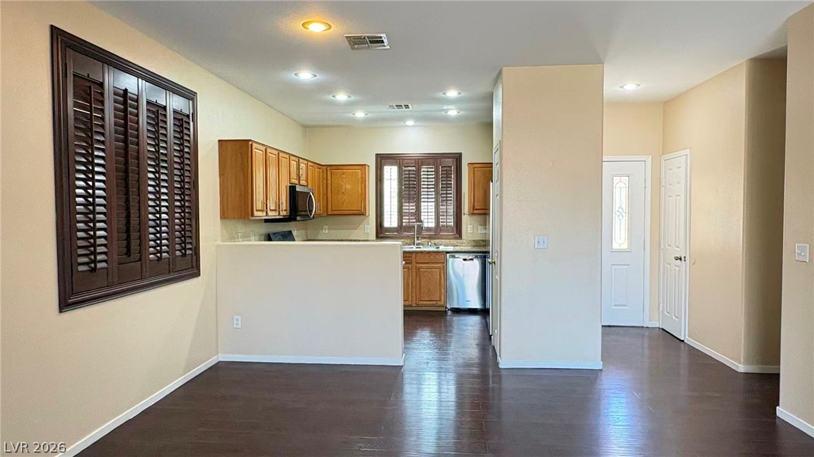 2684 Heathrow Street Property Photo 4