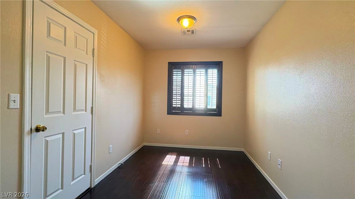 2684 Heathrow Street Property Photo 8