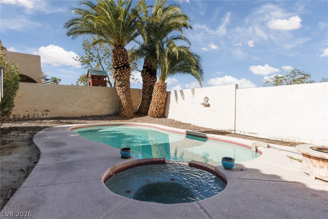 7845 Meadow Creek Street Property Photo 35