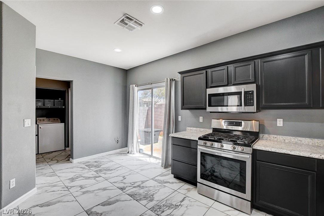 6861 Sweet Pecan Street Property Photo 5