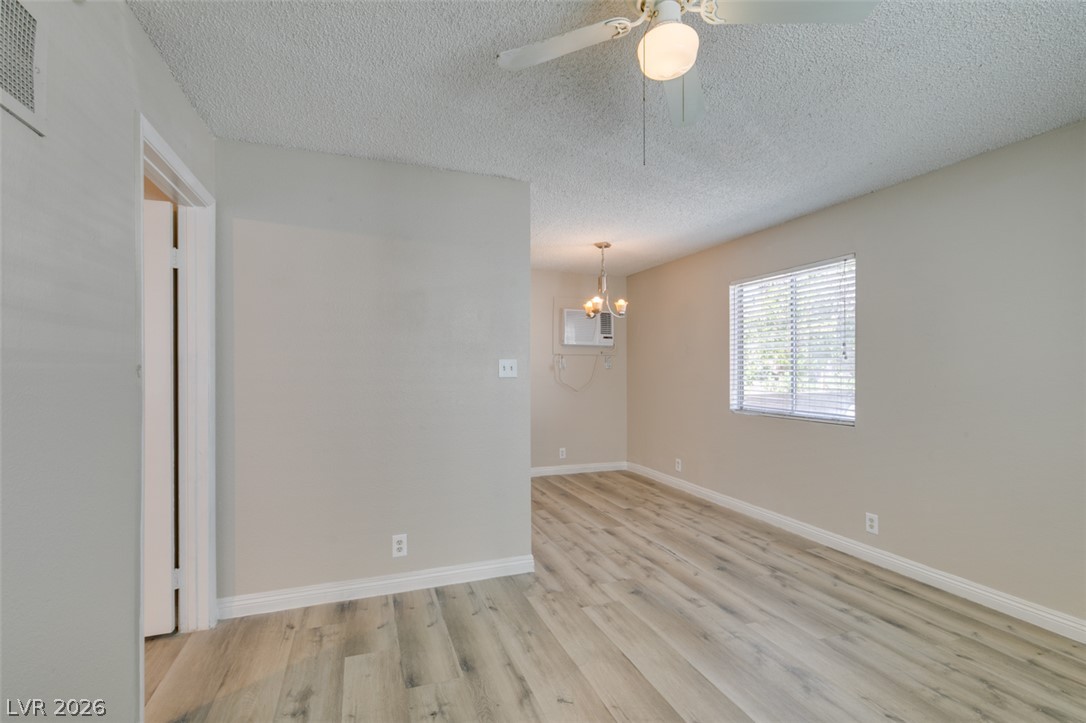 5806 Dodd Street D Property Photo 10