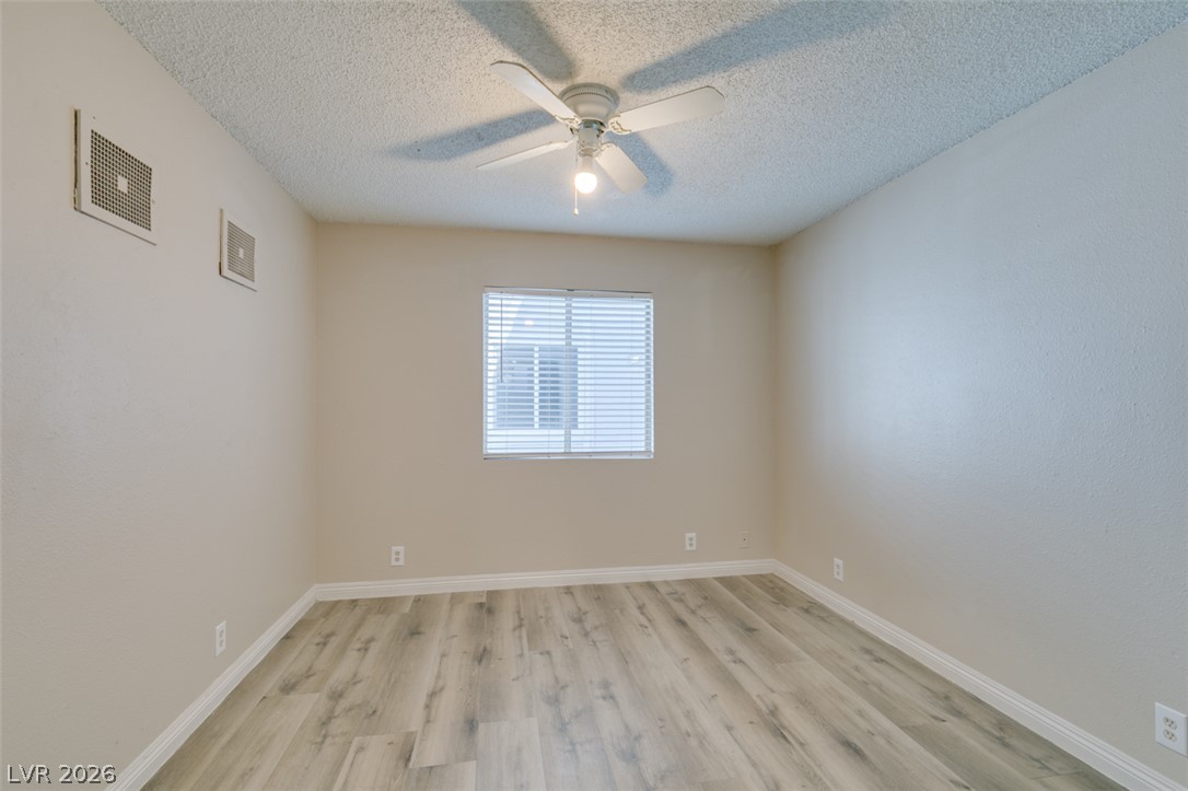5806 Dodd Street D Property Photo 23