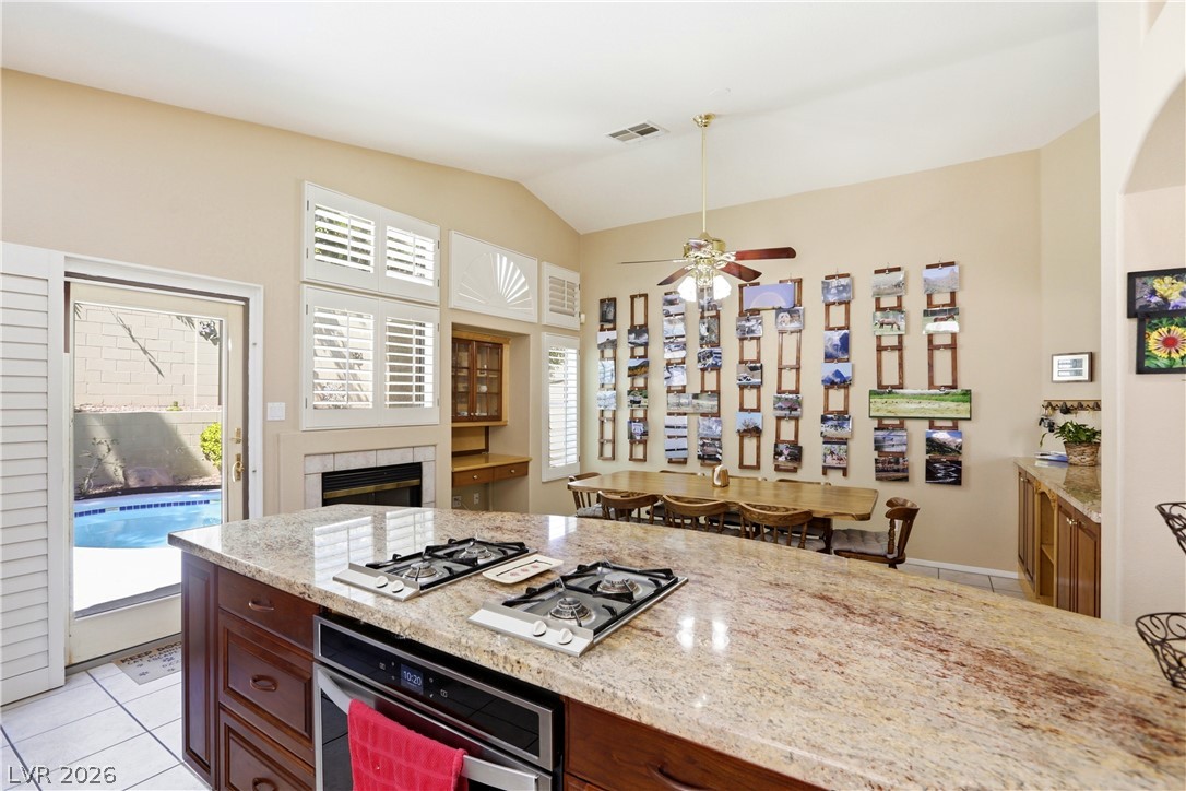 9817 Aspen Grove Place Property Photo 17
