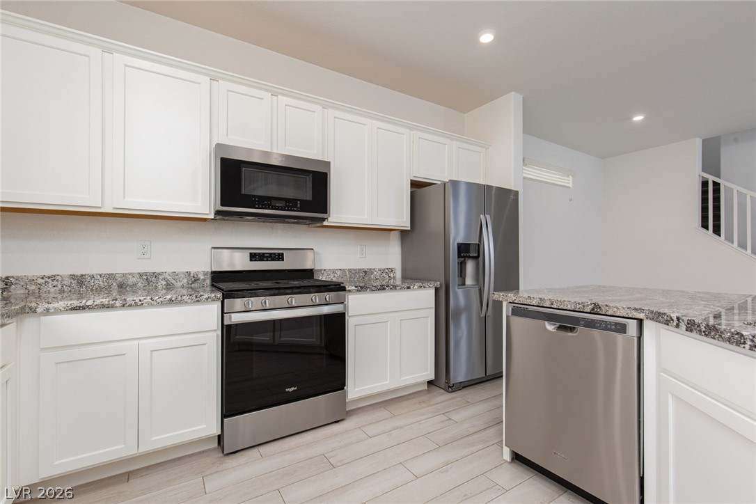8045 Skye Foxx Street Property Photo 10