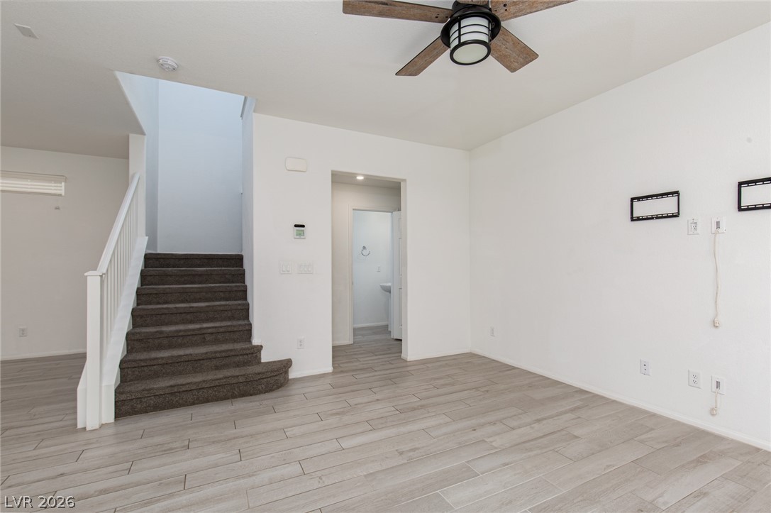 8045 Skye Foxx Street Property Photo 14