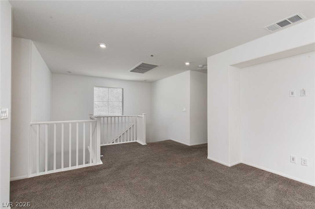 8045 Skye Foxx Street Property Photo 17