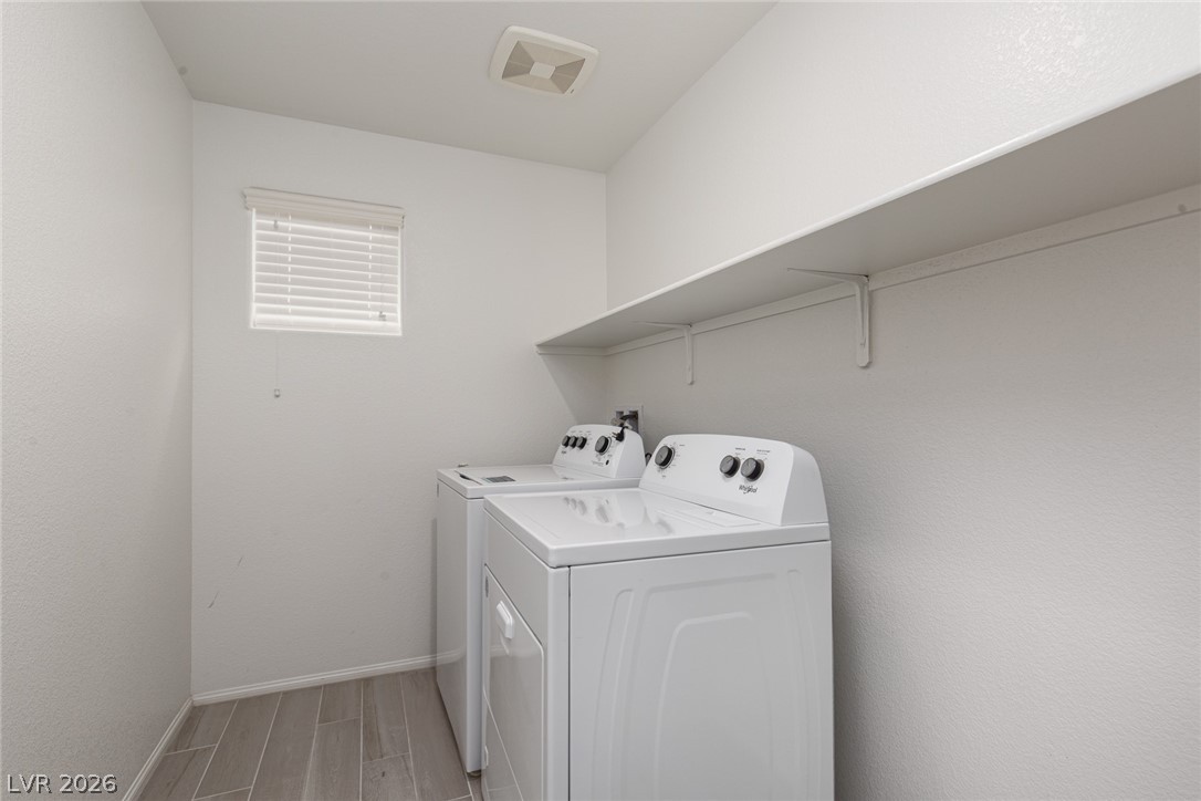 8045 Skye Foxx Street Property Photo 18