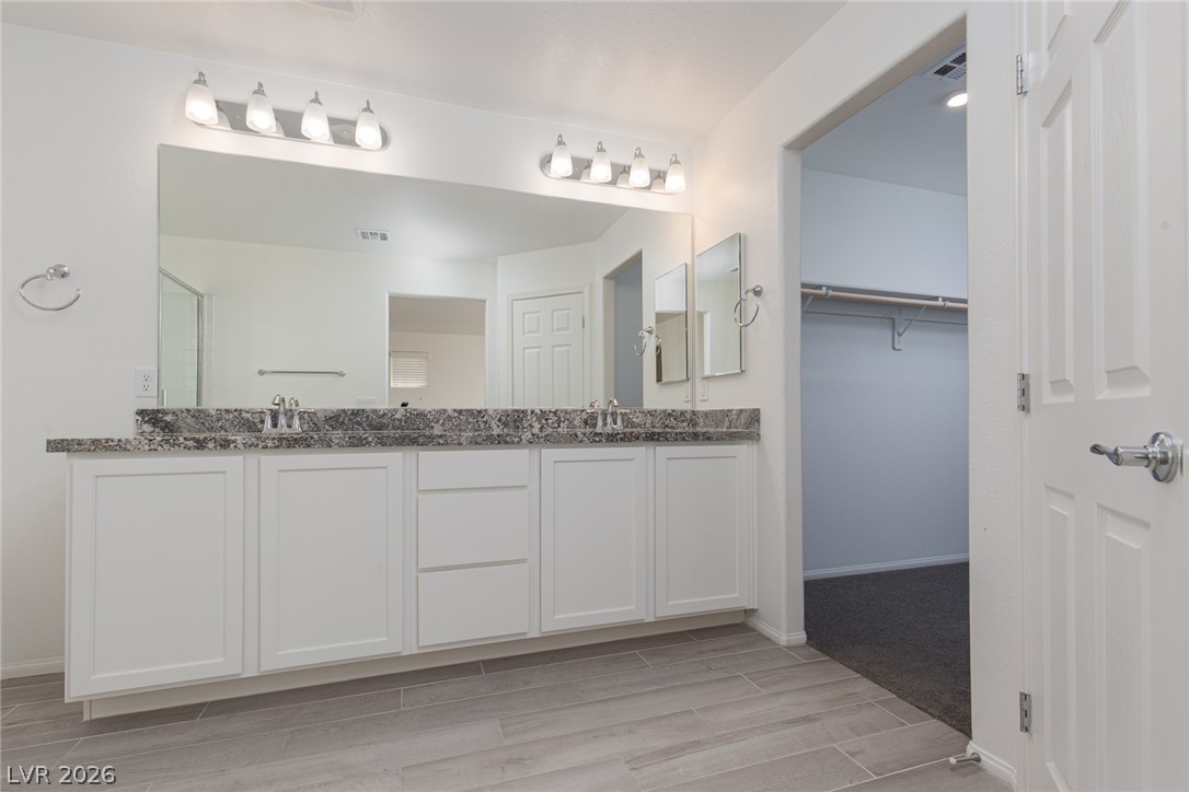 8045 Skye Foxx Street Property Photo 27