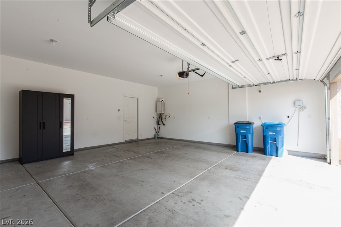 8045 Skye Foxx Street Property Photo 31