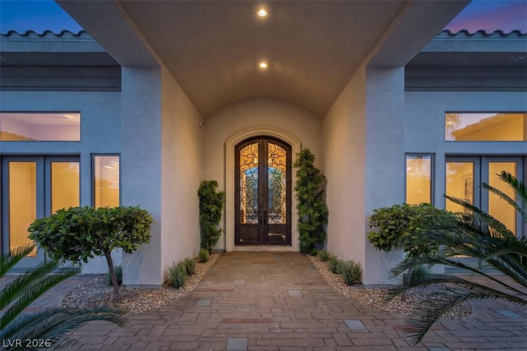 2602 Stefano Circle Property Photo 4