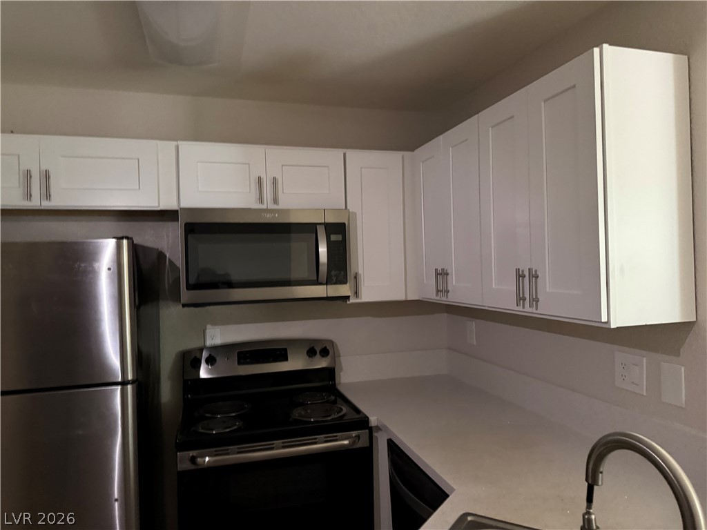 530 Elm Drive 105 Property Photo 8