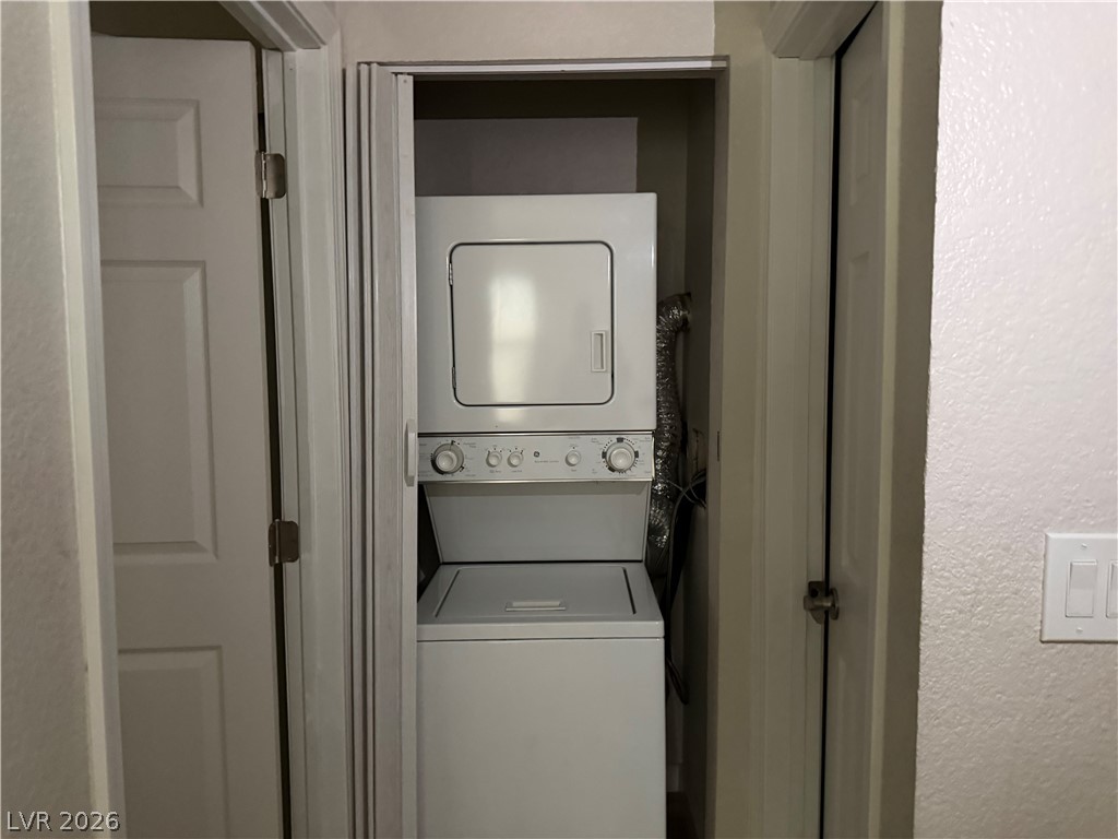 530 Elm Drive 105 Property Photo 15