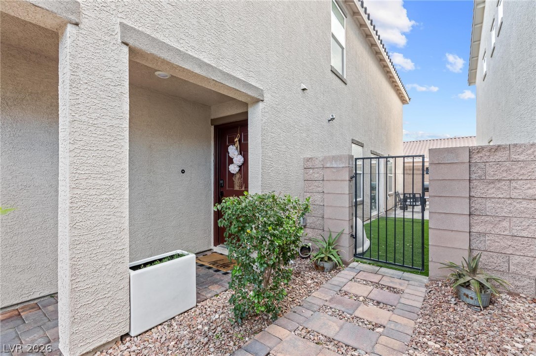 9247 Quartz Hills Avenue Property Photo 4