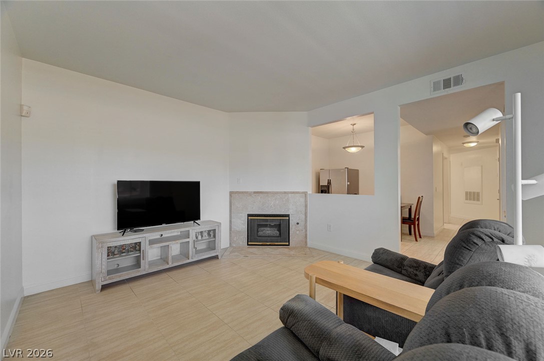 5250 South Rainbow Boulevard 1048 Property Photo 12