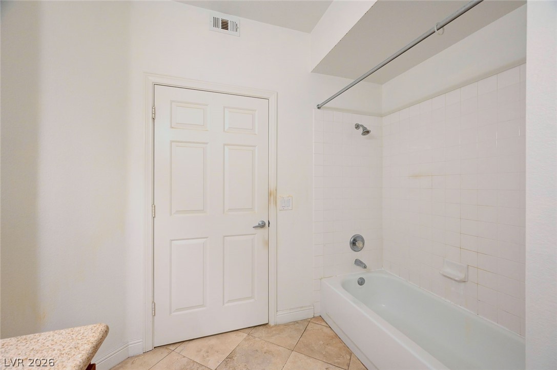 5250 South Rainbow Boulevard 1048 Property Photo 35