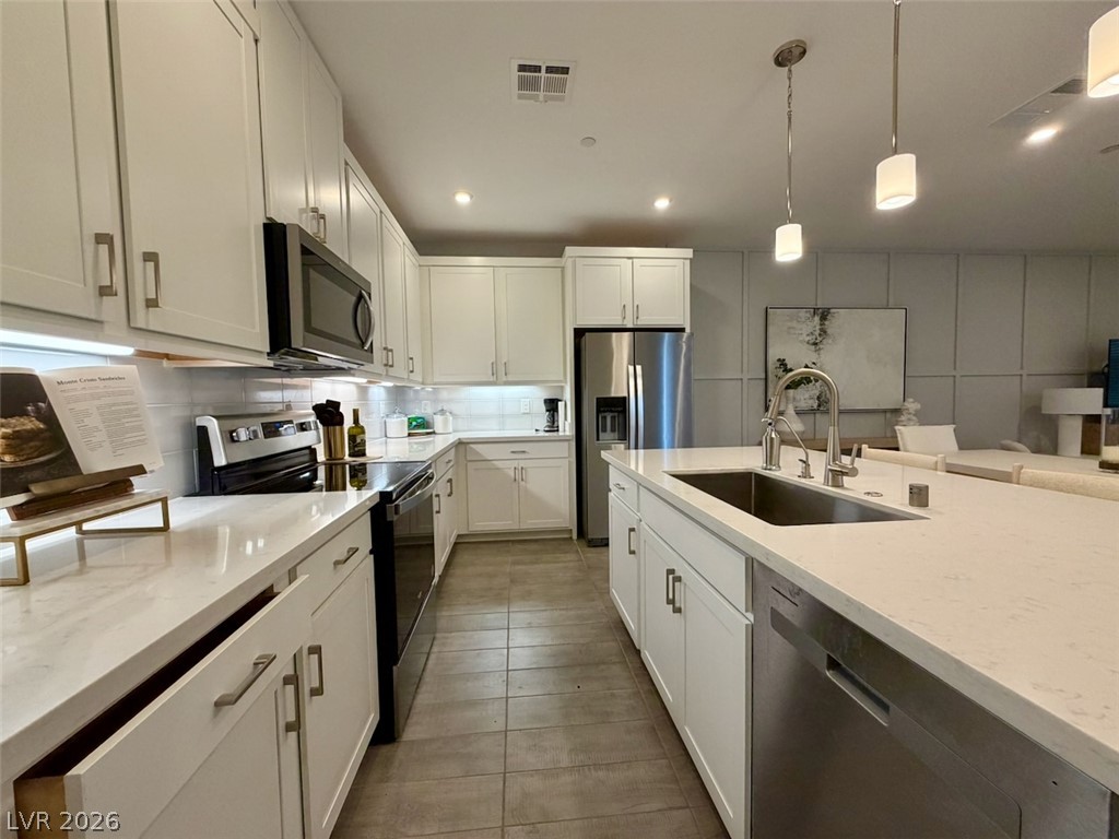 802 Royal Beekman Street Property Photo 16