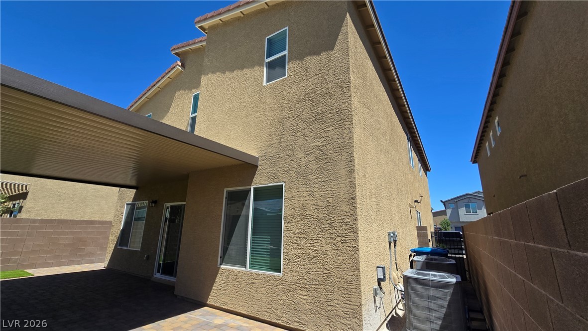 7647 Duran Harbor Lane Property Photo 28