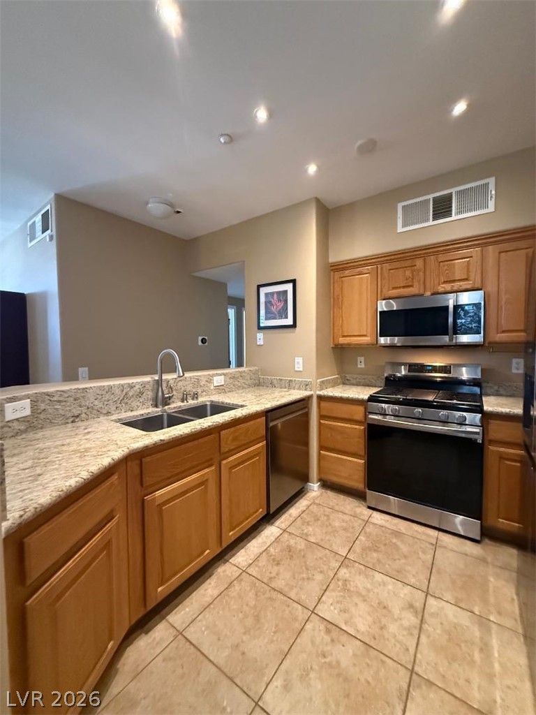 50 Aura De Blanco Street 3201 Property Photo 2