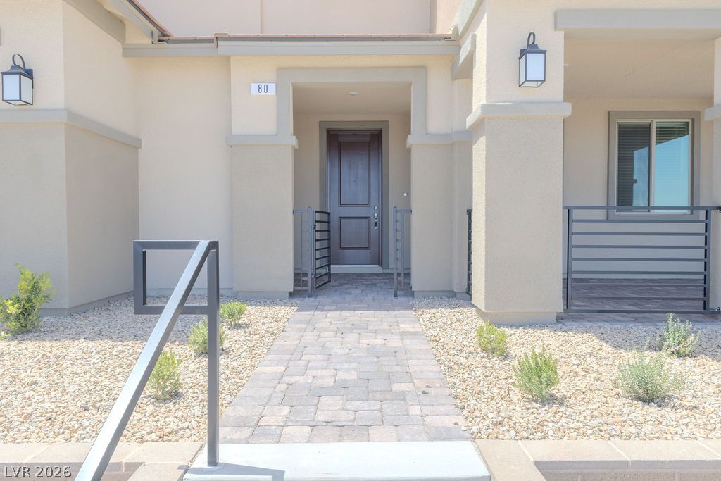 80 Hornbeck Lane Property Photo 1