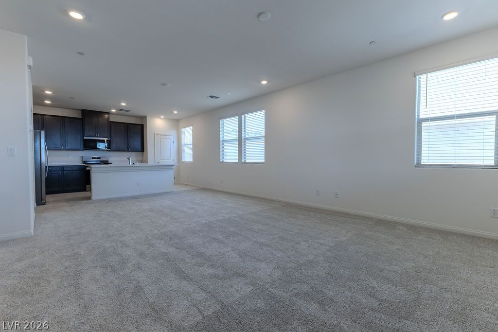 100 Hornbeck Lane Property Photo 4