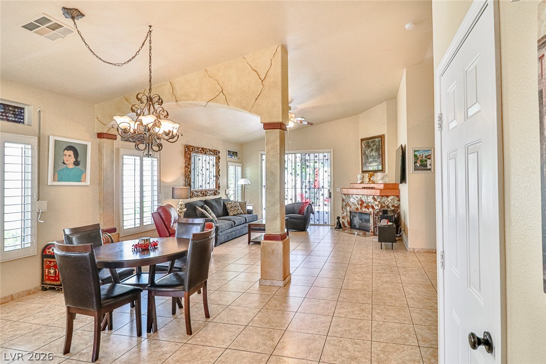 5752 Shermer Court Property Photo 3