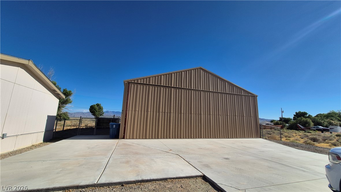 819 Skyhawk Avenue Property Photo 2
