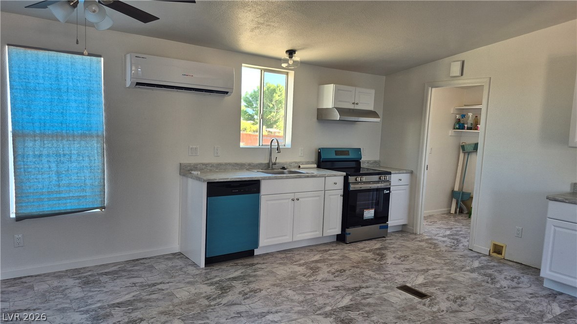819 Skyhawk Avenue Property Photo 4