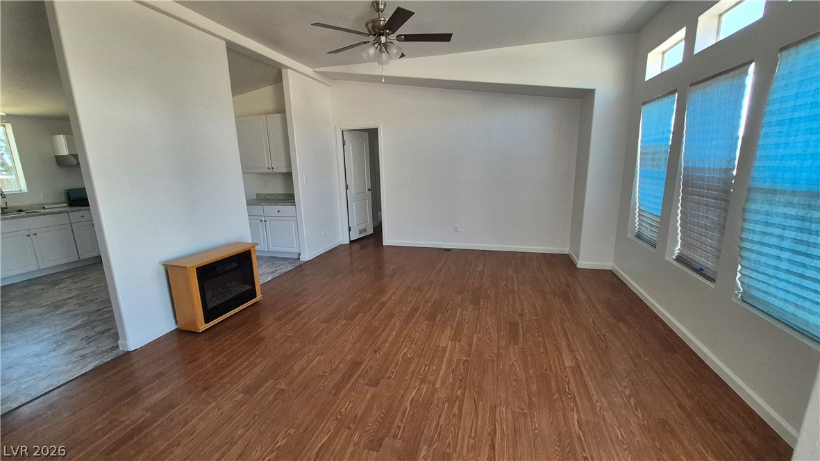 819 Skyhawk Avenue Property Photo 5